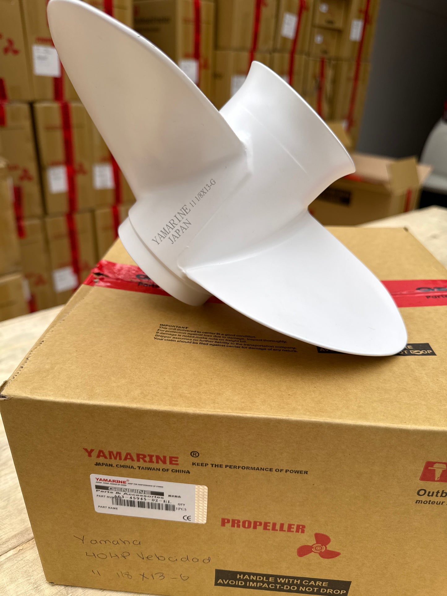 PROPELA  de YAMAHA 40HP (11 1/8 X 13) Velocidad 💨