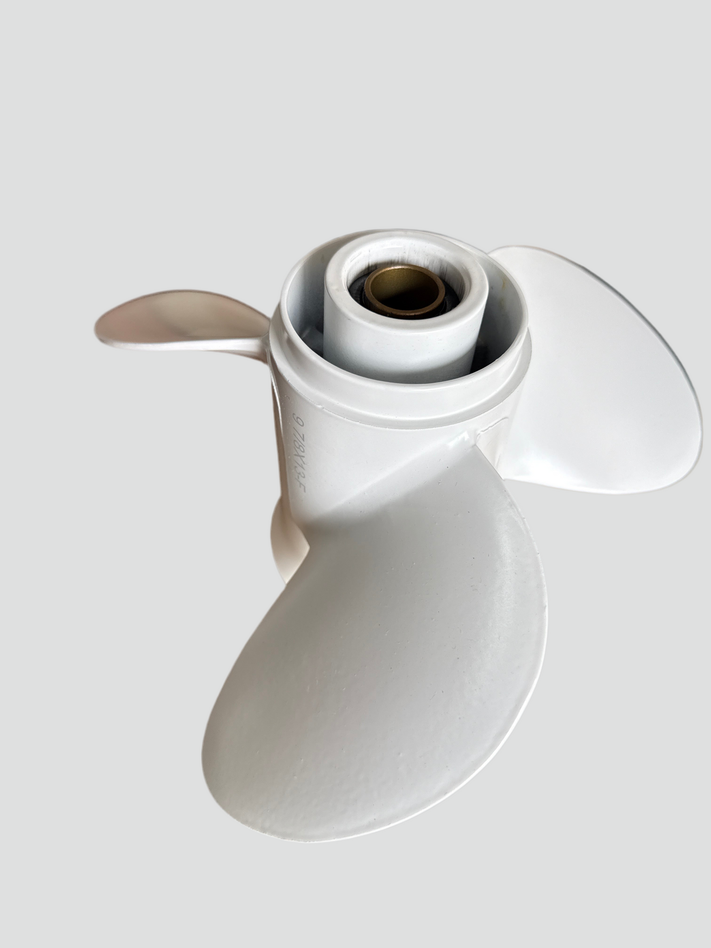 PROPELA  de YAMAHA 25HP (9 7/8 X 13)Velocidad 💨