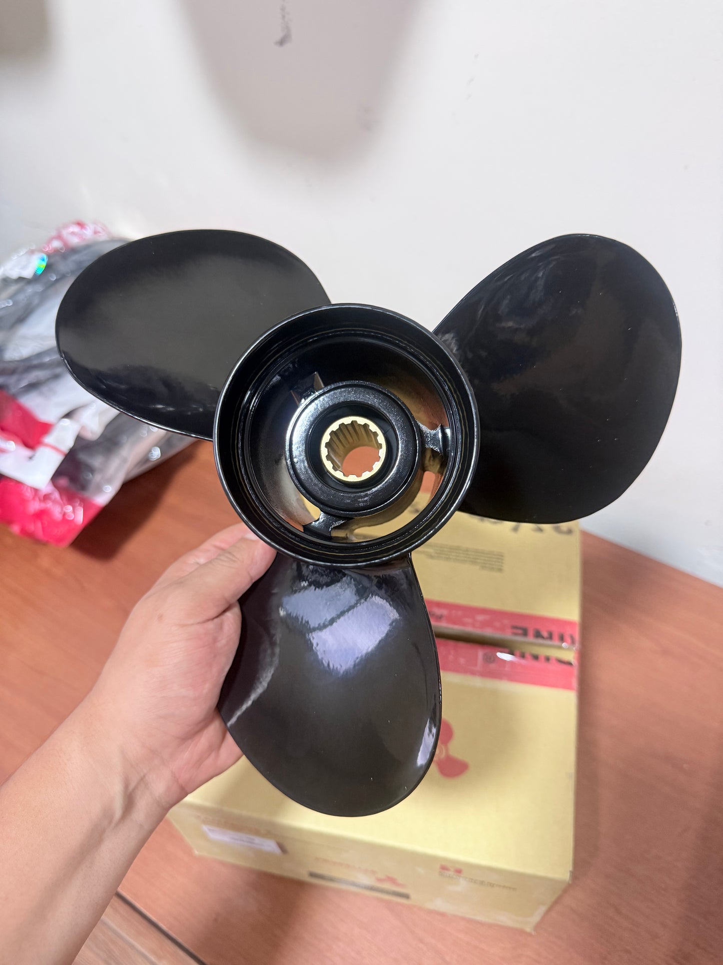 Propela para  TOHATSU 40/50Hp (11.1 x 13)